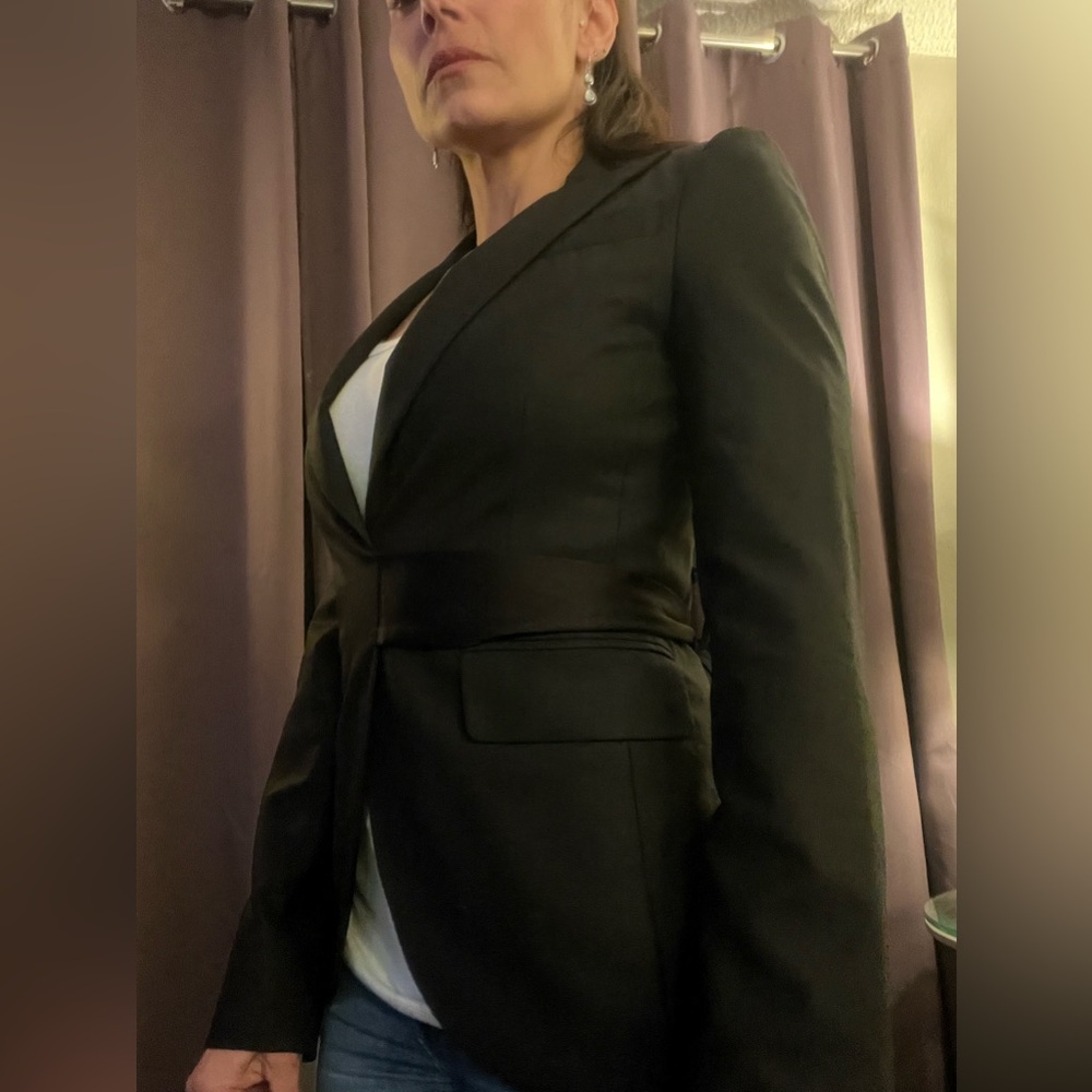 BCBGMaxAzria Black Tailored Blazer with wraparound ribbon that ties in the back